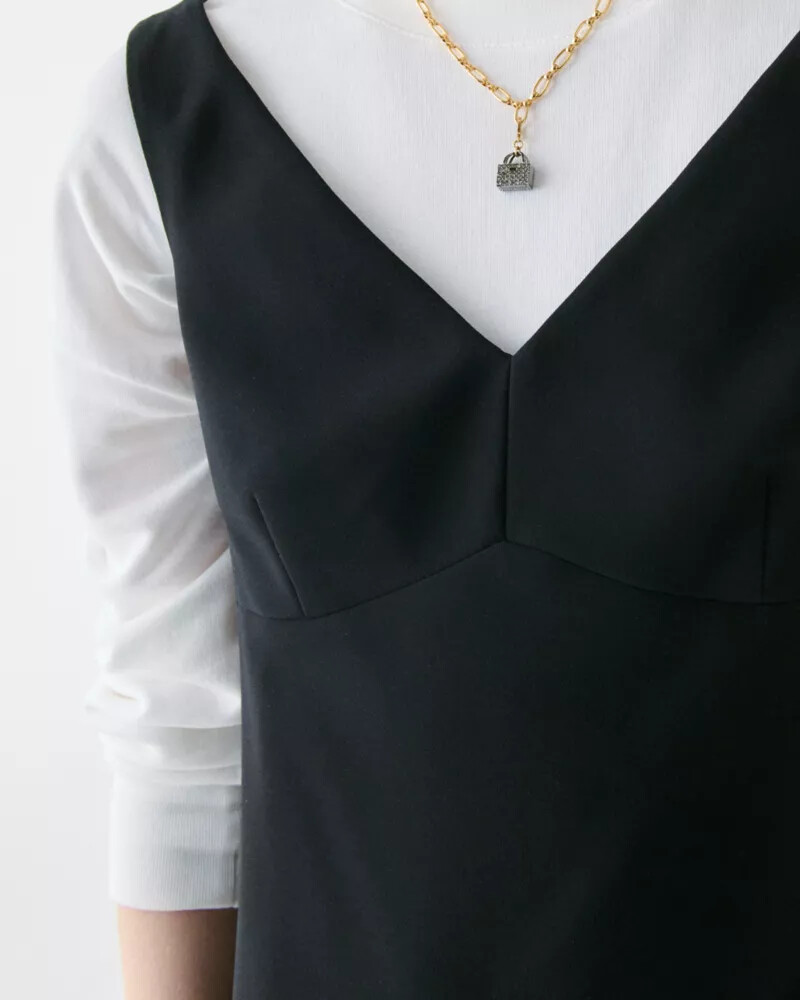 v-neck mini dress black