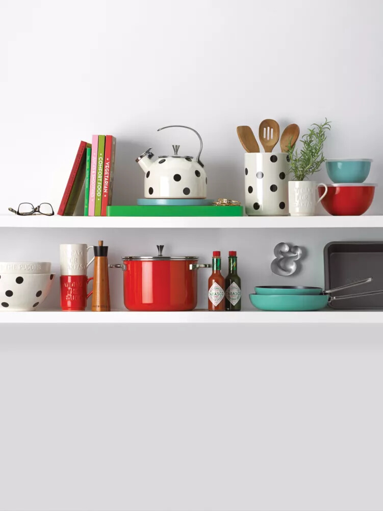 deco dot crock with 3 wooden utensils black