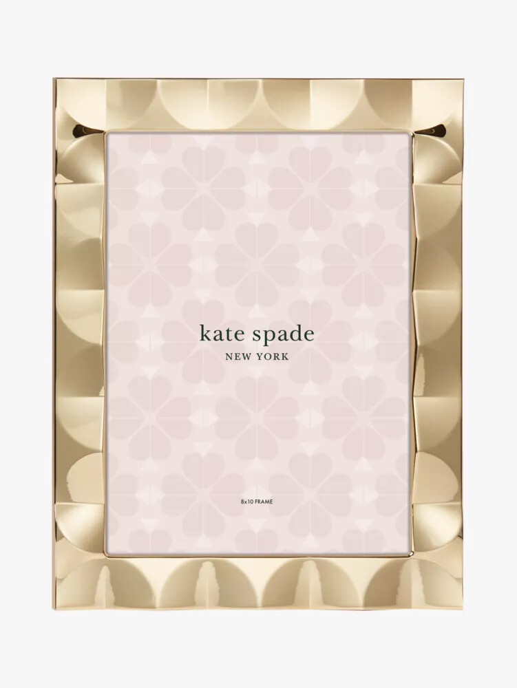south street 8x10 scallop frame pale gold