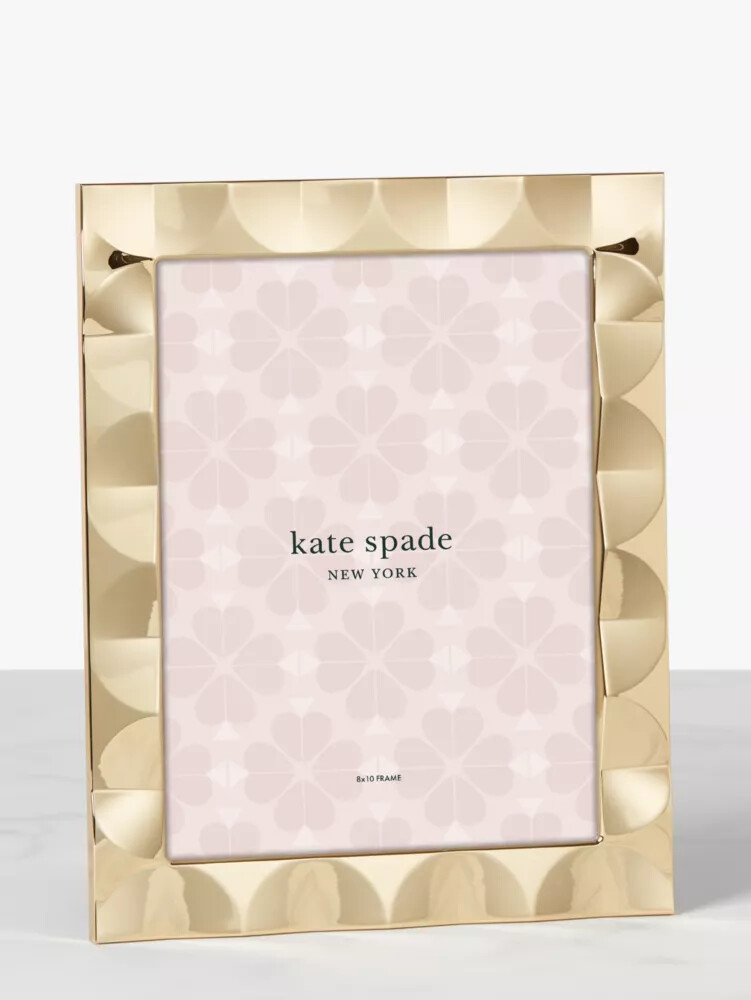 south street 8x10 scallop frame pale gold