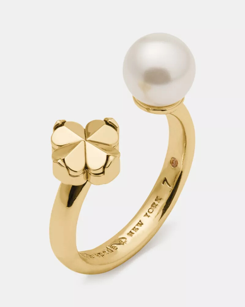 spade flower pearl ring white gold