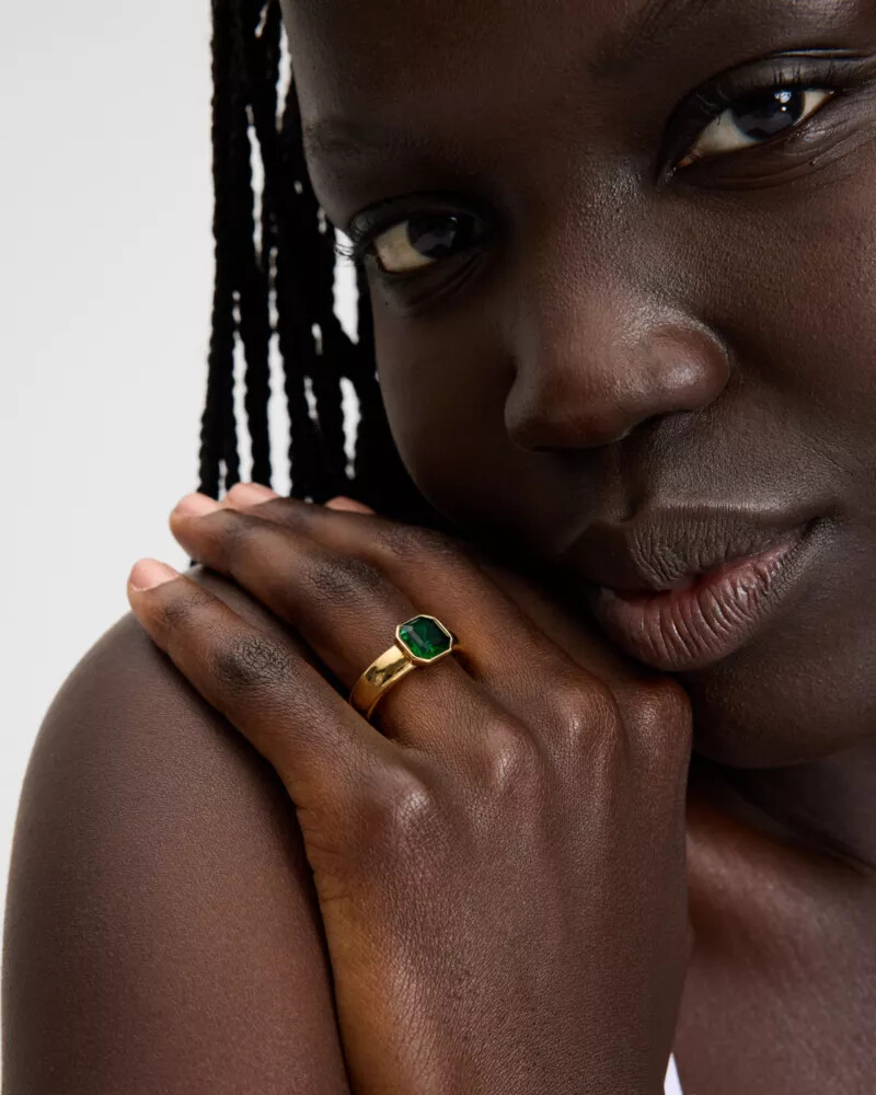 keep sparkling asscher ring emerald