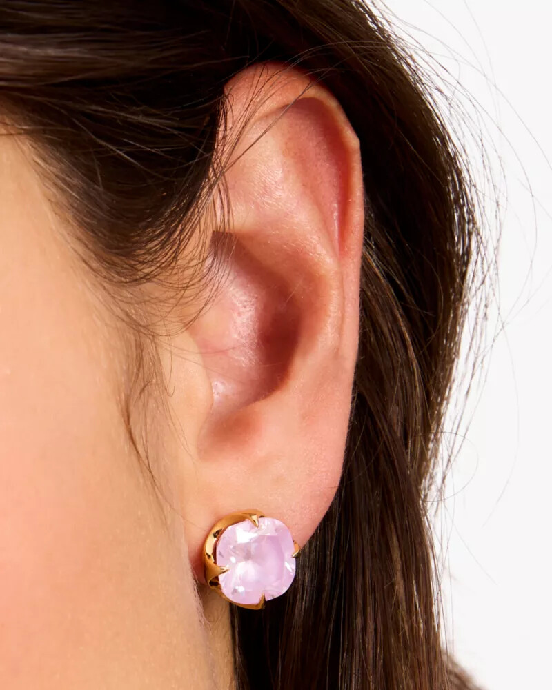 pop of joy 10mm spade flower studs lilac