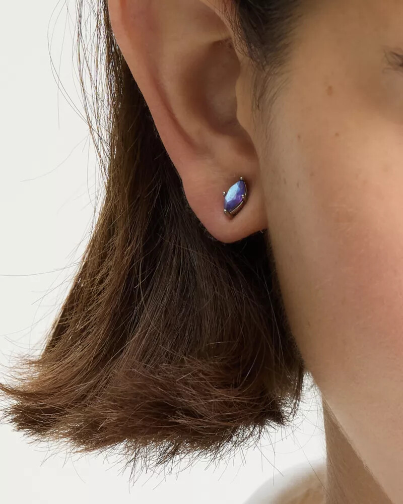 signature solitaire studs light amethyst