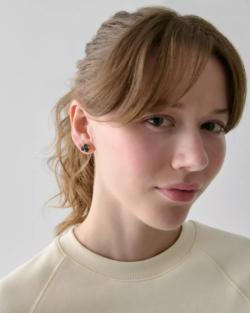 spade flower studs black