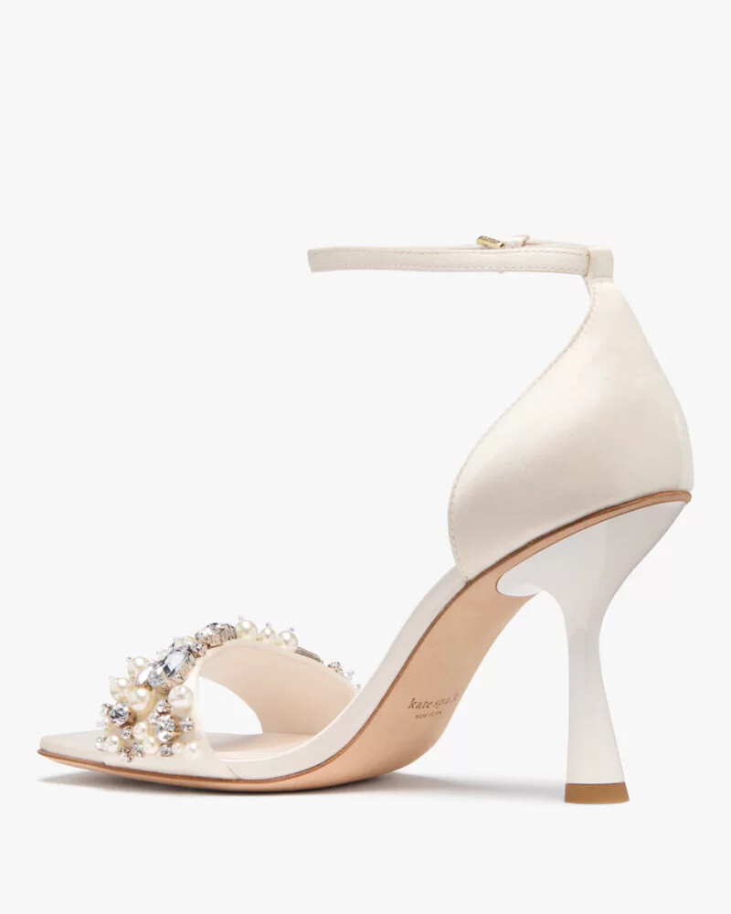 treasure satin sandals cream